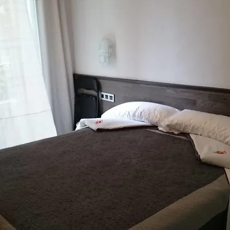 Donostiarra Guest house 2*